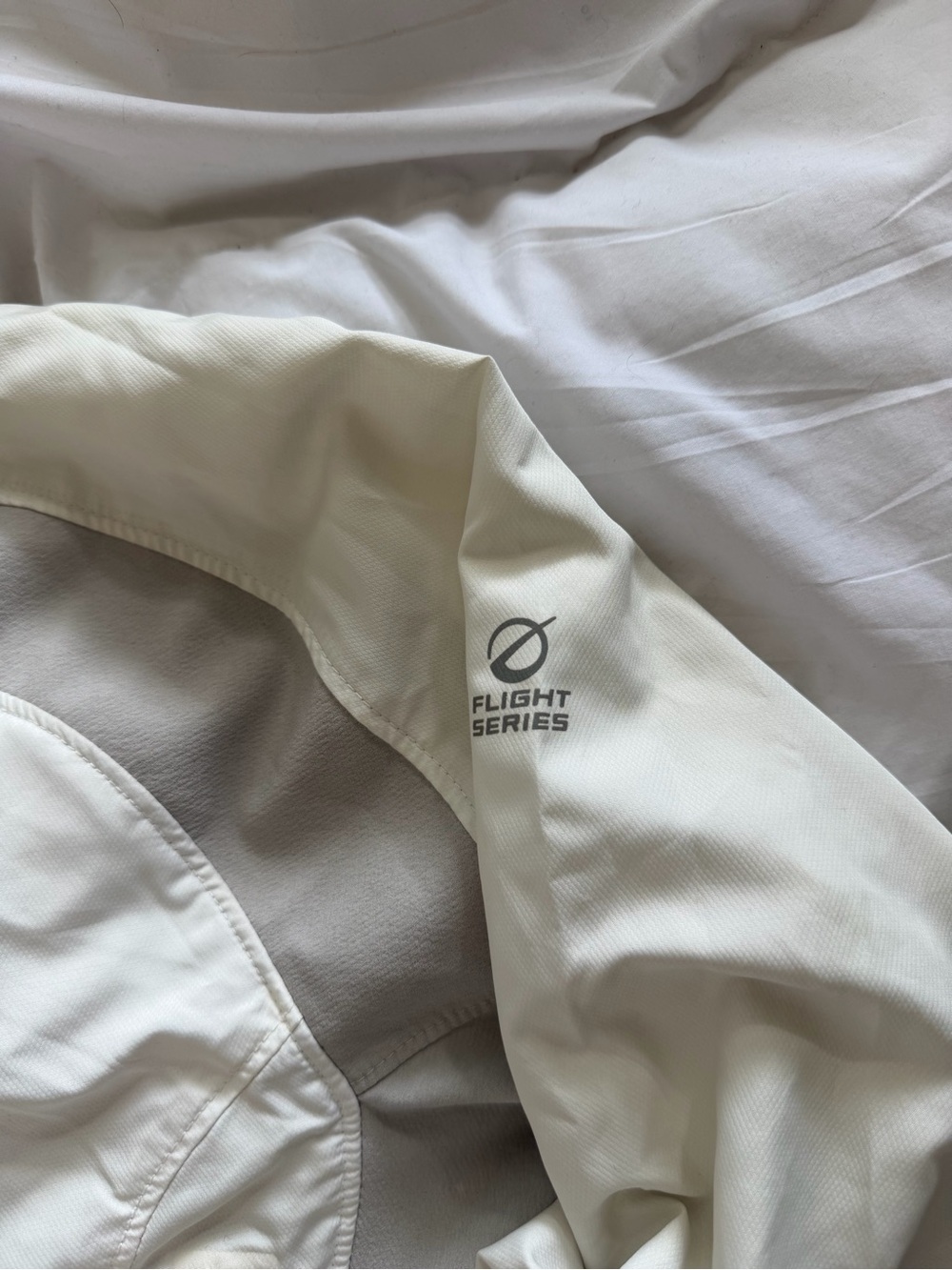 The North Face Cream and Light Gray Women's Softshell Jacket - Picture 3 of 7